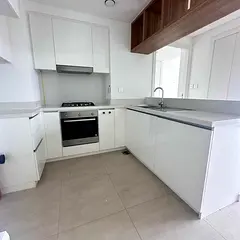 NO COMMISSION | Direct from Owner Deal | Full Burj Khalifa View | Downtown Luxury Living | Walking Distance to Dubai Mall — 2