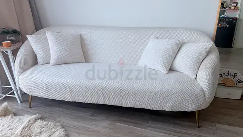 Cream 3-Seater Curved Sofa with Cushions