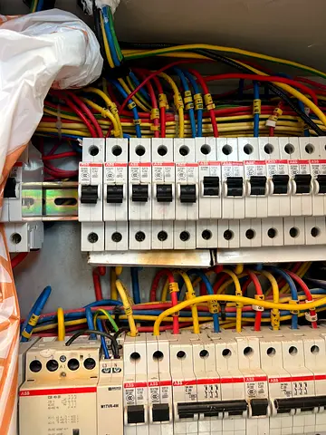 Falah Al Mustaqbal Technical Services | Expert Electrician Dubai | DB Repair | Light Installation |