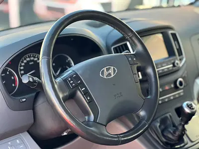 2021 Hyundai H1 缩略图 17