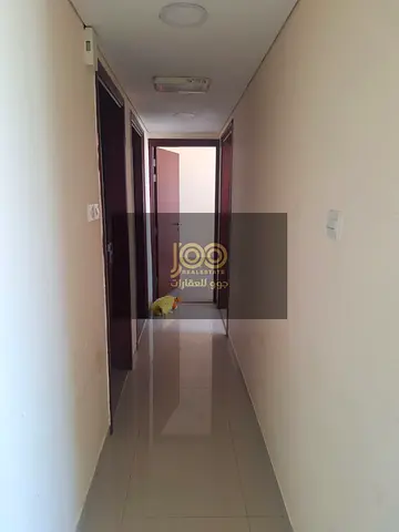 غرفه ماستر  2حمام   ببلكونه  تكيف مركزي