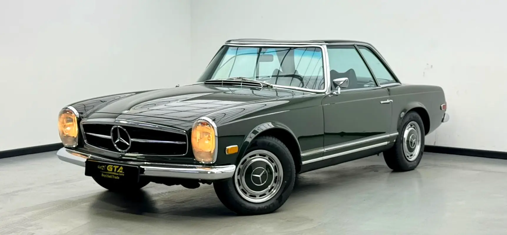 Mercedes-Benz SL-Class 1970 — photo 1 of 16
