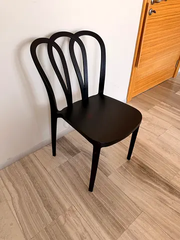 Black sturdy chair design indoor outdoor for sale in Dubai