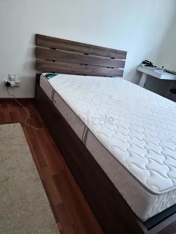 Queen size bed with storage