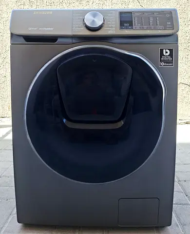This 9kg SAMSUNG washing machine with Qdrive technology,  working condition with full dryer