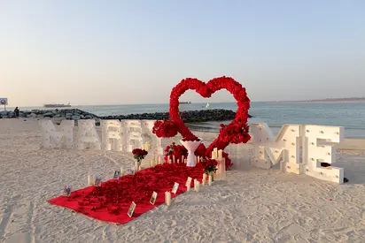 “Marry Me” huge letters