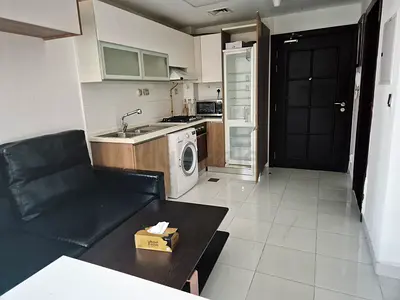 STUDIO WITH BIG BALCONY | NEAR METRO | FURNISHED I DIRECTLY BY LANDLORD