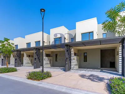 MODERN 3BR VILLA | GATED COMMUNITY | PRIVATE GARDEN
