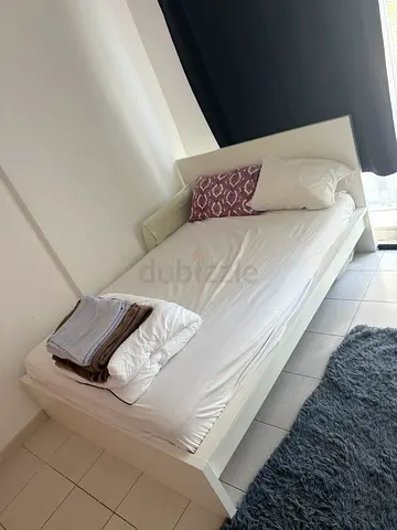White single bed mattress 140cm
