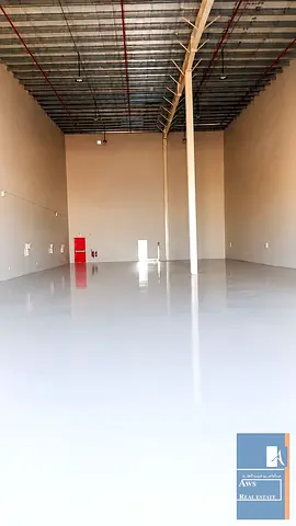 Warehouse in Prime Business Area, Spacious with High Ceiling