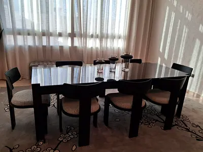 Elegant 8 seater Dining Table