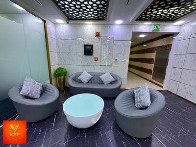 0FFICES AVAILABLE PRIME L0CATIONS WITH DEWA WIFI FREE SAME DAY EJARI NICE VIEW
