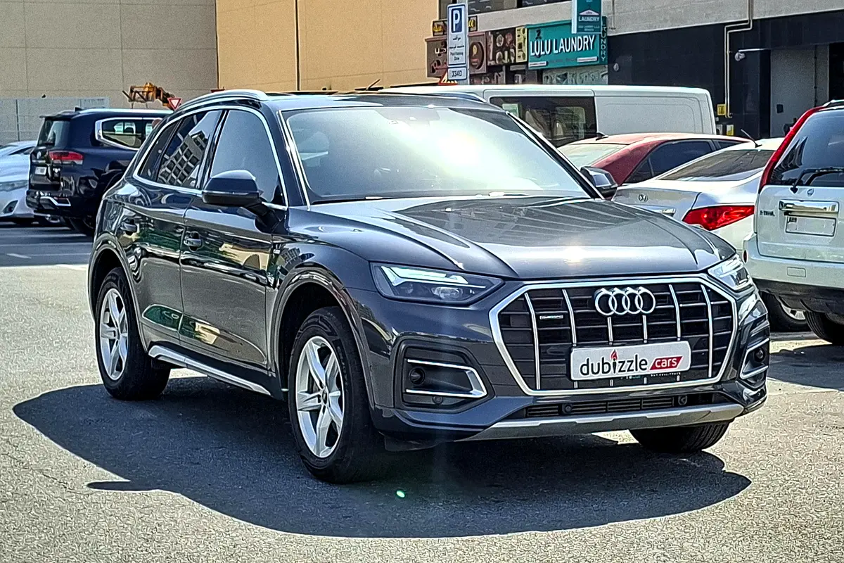 Audi Q5 2022 — photo 1 of 14