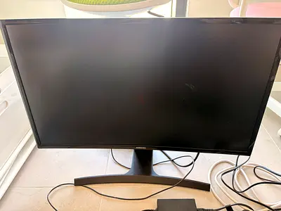 Samsung 27 Curved LED Monitor with Stand - Good Condition