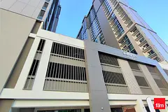 Fully Furnished I Well Maintained I Plus Study