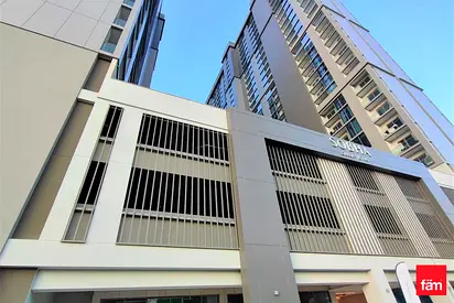 Fully Furnished I Well Maintained I Plus Study