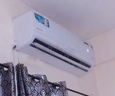 🌟 URGENT SALE – 2 TON AC 🌟