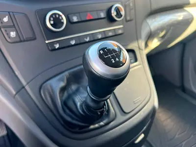 2021 Hyundai H1 缩略图 20