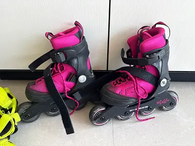 K2 Pink adjustable inline roller skates — size adjustable kids