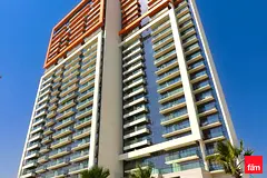 High Floor / Golf View / High Floor