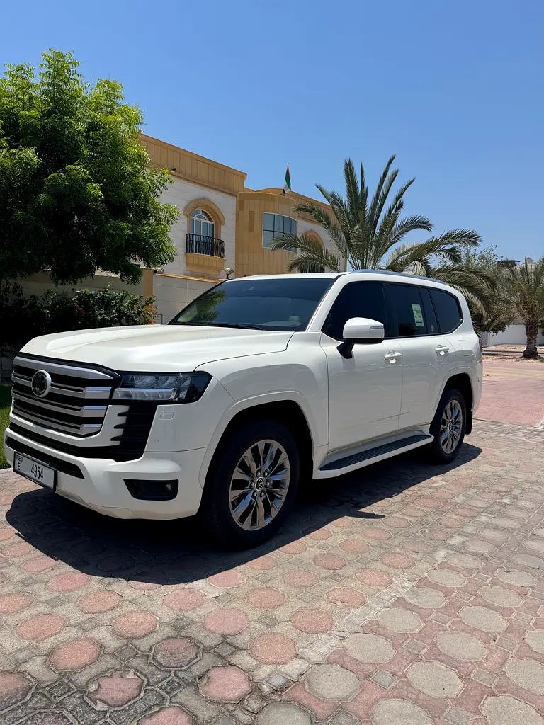 Toyota Land Cruiser 2025 — photo 1 of 20