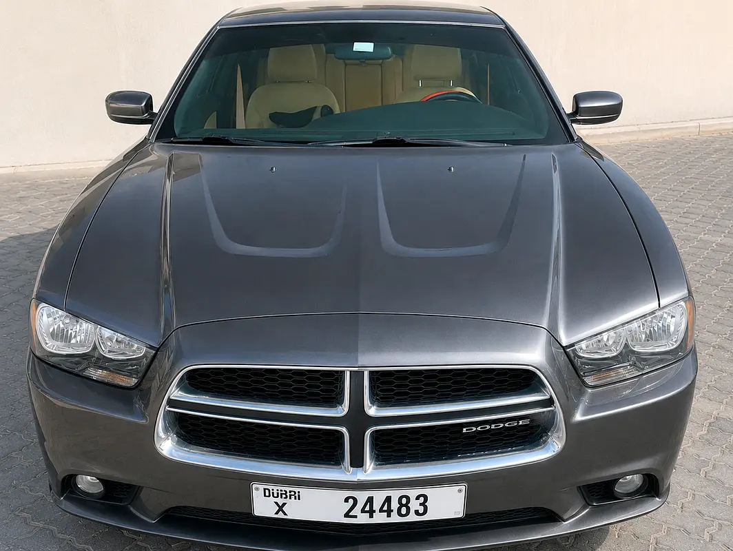 Dodge Charger 2012 — photo 1 of 7