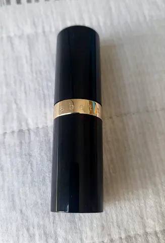 Elizabeth Arden Lipstick Starlight 25 (Rare not usually available in UAE)