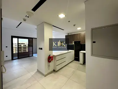 Spacious Layout | Unfurnished 1BR | Grab The Key