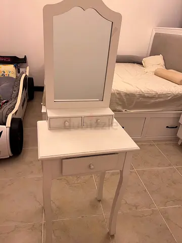 Immediate sale -White Wooden Dressing Table/vanity with Mirror and Drawers for small girls