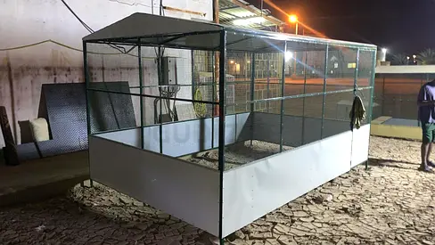 Large outdoor aviary/enclosure - sturdy metal frame,