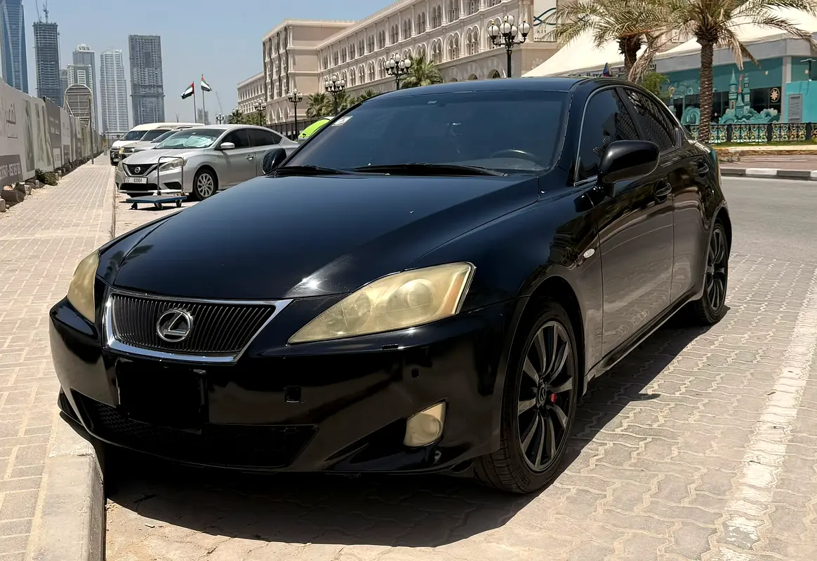 Lexus IS-Series 2008 — photo 1 of 9