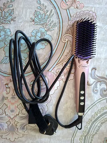 Hair straightner brush