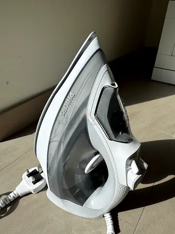 Philips Steam Iron - Good Working Condition