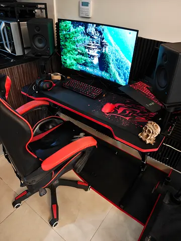 Gaming desk