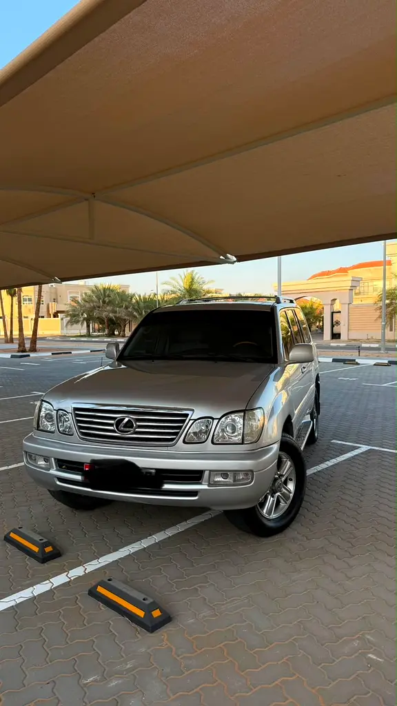 Lexus LX-Series 2006 — photo 1 of 13