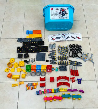 Used Kids Mechanical Gear building blocks  Number Play Set with Storage Box