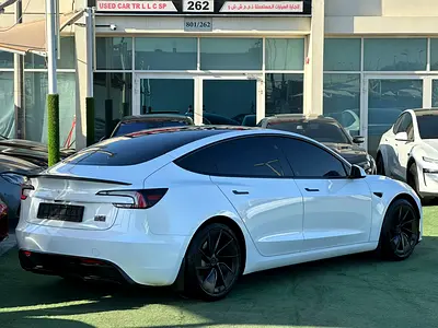 صورة 6 لـ 2024 Tesla MODEL 3