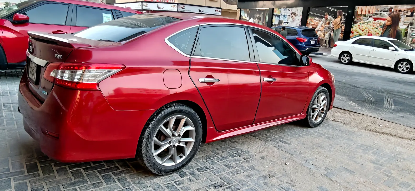 Nissan Sentra 2014 — photo 1 of 13