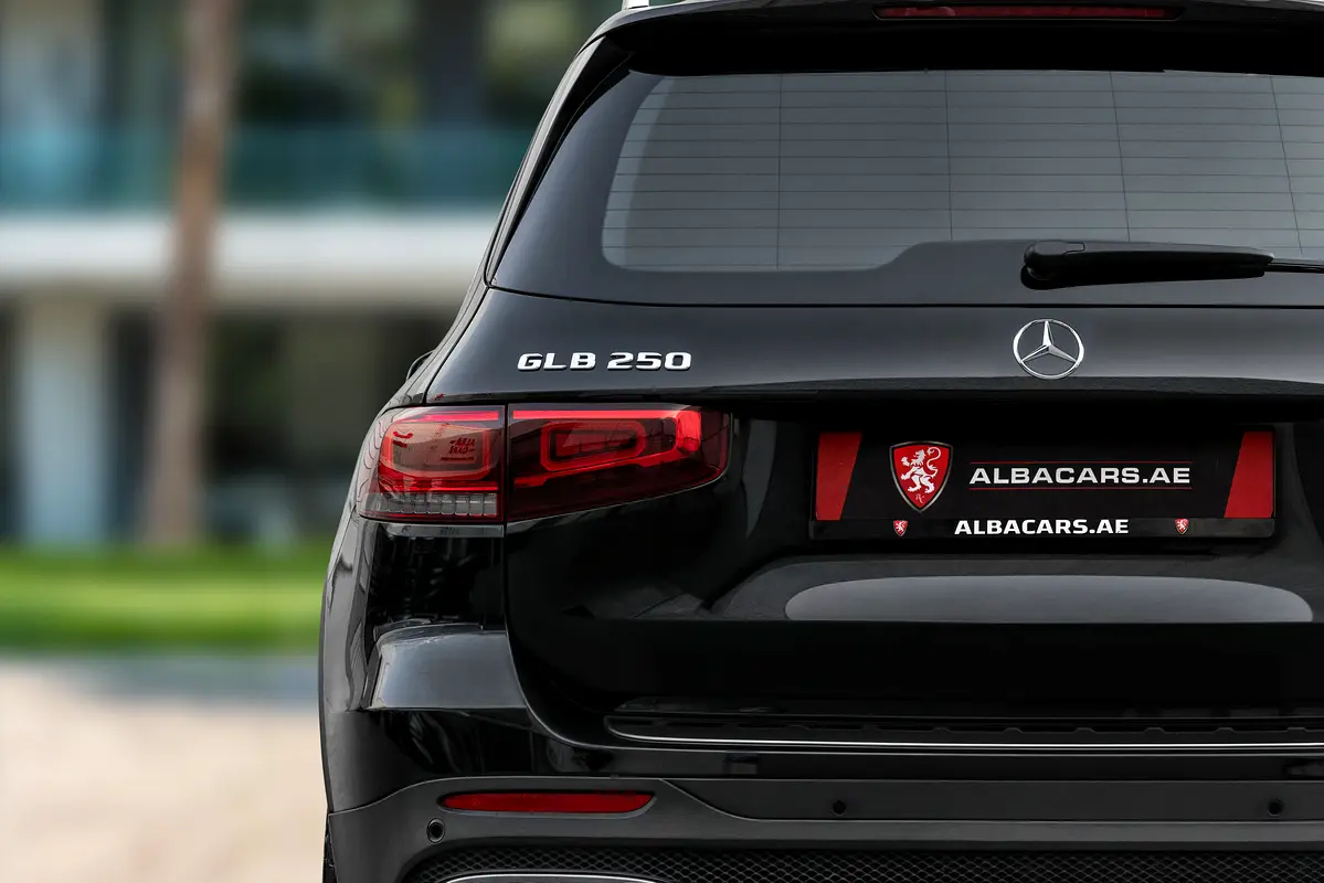 Mercedes-Benz GLB-Class 2023