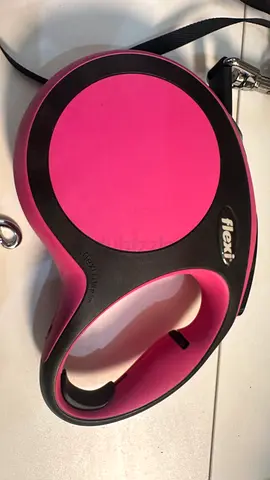 Flexi pink retractable dog leash