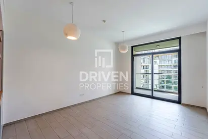 Park View | Bright Apt with Large Layout