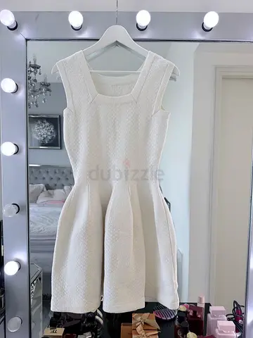 Dress size S 100dhs