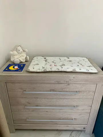 Changing table