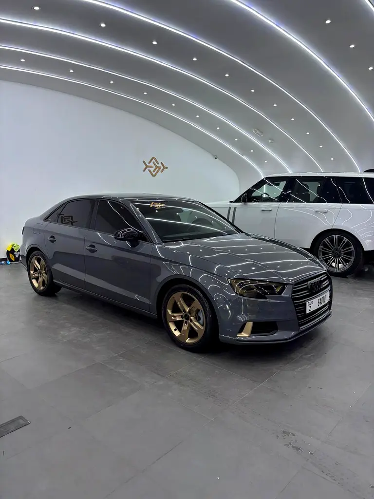 Audi A3 2018 — photo 1 of 7