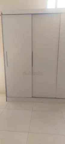 Sliding 3  door cupboard