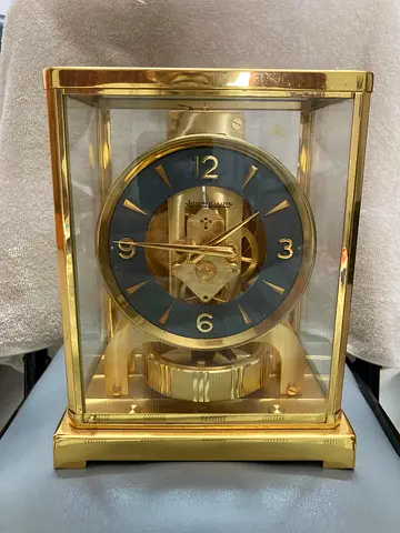 jaeger lecoultre atmos Vintage Brass Mantel Clock in Glass Case -