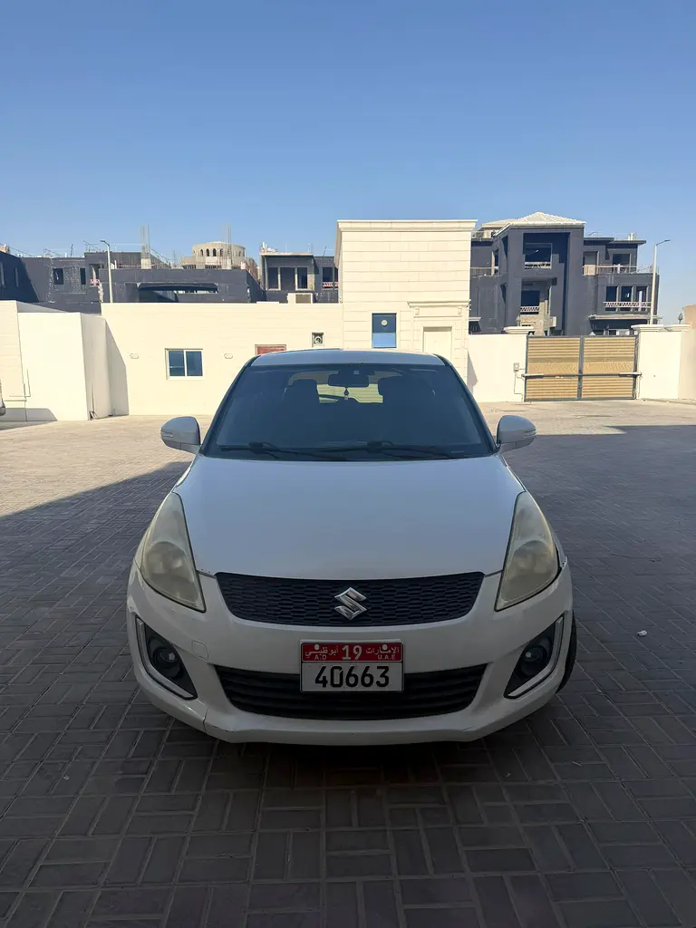 Suzuki Swift 2016 — photo 1 of 14
