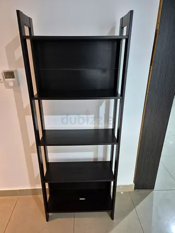 Dark wood tall shelving unit / bookcase - good condition