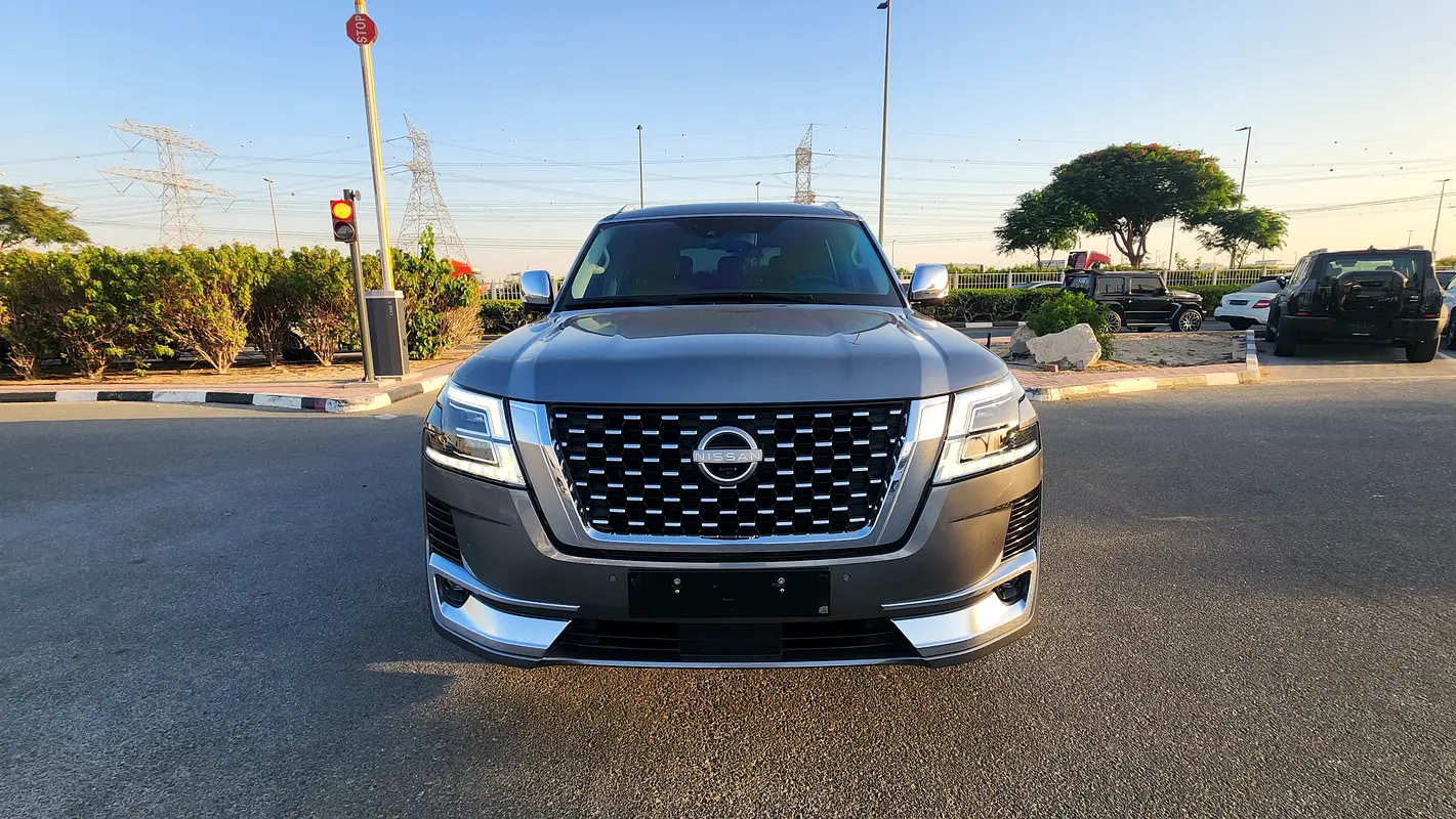 Nissan Patrol 2022 — photo 1 of 16