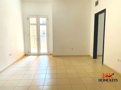 شقة بغرفة نوم واحدة | صيف 2 | شرفات متعددة | إطلالات على المدينة والفناء
